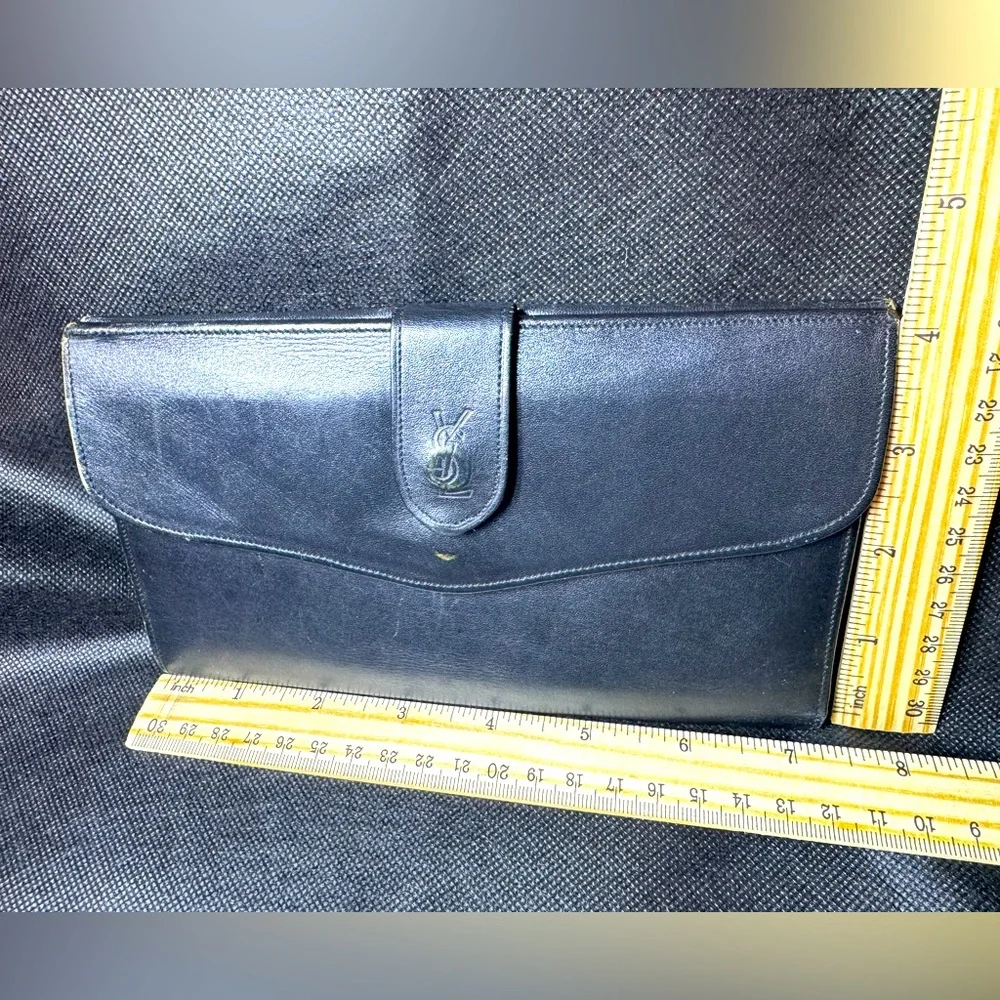 Yves Saint Laurent Clutch Vintage Lambskin Silk Lined Monogram 70s Rare YSL - Picture 11 of 12